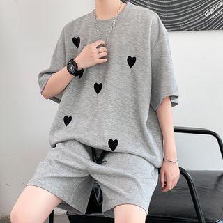 Set: Short-sleeve Heart Embroidered T-shirt + Shorts