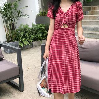 Key Hole Front V-neck Checked Dress