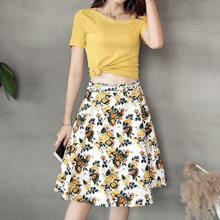 Set: Cold Shoulder Short-sleeve T-shirt + Floral Print A-line Skirt