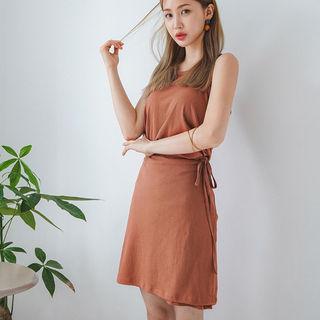 Halter Tie-waist Dress