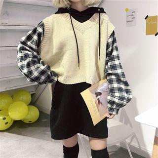Long-sleeve Knit Panel Check Top