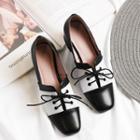 Block Heel Two-tone Lace-up Shoes