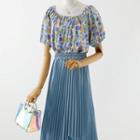 Short-sleeve Flower Blouse / Midi Pleated Skirt
