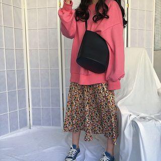 Plain Pullover / Floral Midi Skirt