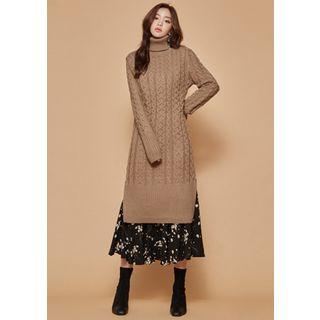 Turtleneck Slit-hem Cable-knit Dress