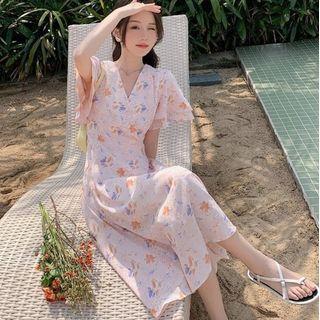 Layered Short Sleeve V-neck Floral Chiffon Midi Smock Dress