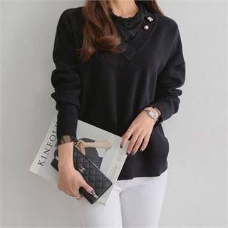 V-neck Lace-detail Sweater With Brooch
