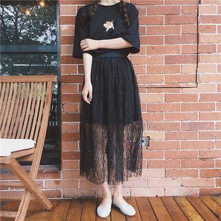 Set: Embroidered Short-sleeve T-shirt Dress + Lace Midi Skirt