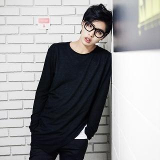 Asymmetric-hem T-shirt
