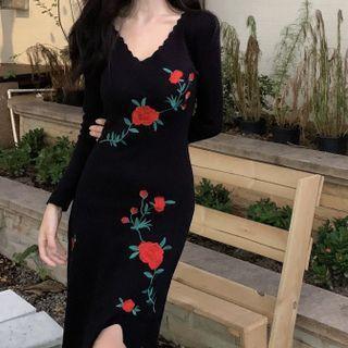 Rose Embroidered Slit Knit Suspender Skirt / Plain Long-sleeve Cardigan