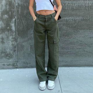 Low-rise Straight Leg Cargo Jeans