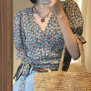 Short-sleeve Floral Print Blouse Floral - Blue - One Size