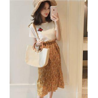 Set: Floral Embroidered Short-sleeve T-shirt + Floral Print Midi Suspender Skirt