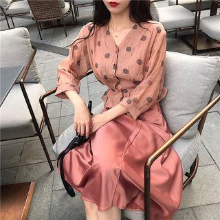 Dotted 3/4-sleeve Blouse / A-line Midi Skirt
