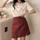 Short-sleeve Heart Print / Plaid Skirt