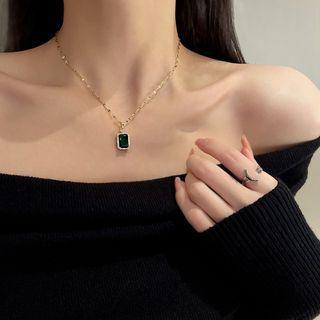 Rectangle Rhinestone Pendant Alloy Necklace X841 - Green - One Size
