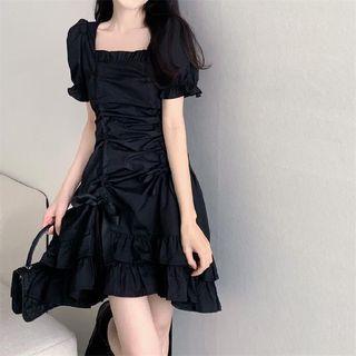 Short-sleeve Square Neck Mini A-line Dress / Midi Dress