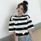 Short-sleeve Striped Cropped T-shirt Stripes - Black & White - One Size