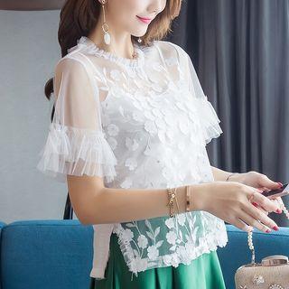 Set: Floral Applique Mesh Short-sleeve Top + Camisole Top