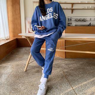 Set: Letter Print Layered-hem Sweatshirt + Jogger Pants