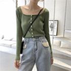 Square-neck Buttoned Knit Top