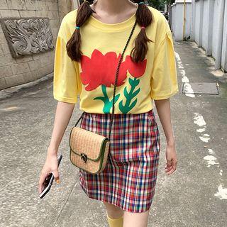 Short-sleeve Flower Print T-shirt / A-line Skirt