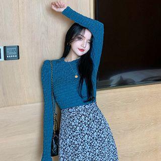 Long-sleeve Crinkle Top / Ditsy A-line Mini Skirt