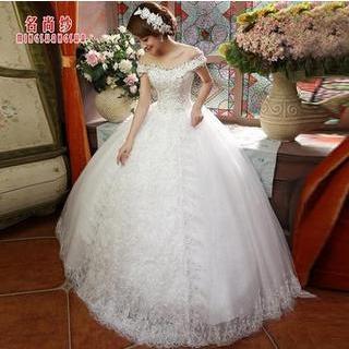 Off-shoulder Lace Ball Gown Wedding Dress