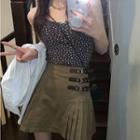 Floral Print Camisole Top / Buckled Pleated A-line Skirt