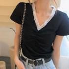 Short-sleeve V-neck Lace Trim T-shirt Black - One Size