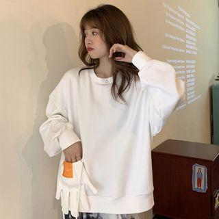 Hand-shaped Pocket Sweatshirt