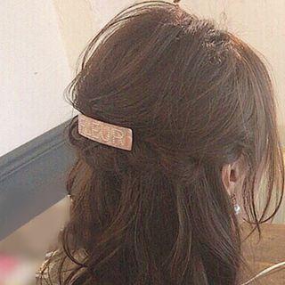 Rhinestone Faux Pearl Lettering Hair Clip