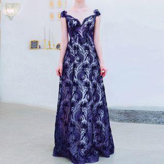 Sequined Cap-sleeve Sheath Evening Gown