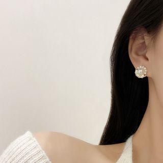 Rhinestone Faux Pearl Stud Earring E4603 - 1 Pair - Gold & White - One Size