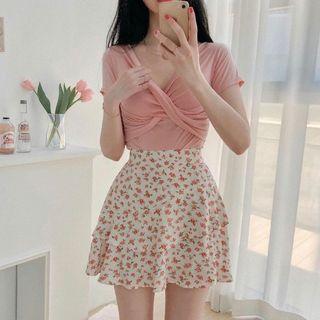 V-neck Plain Top / Floral Chiffon Mermaid Mini Skirt