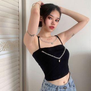 Sleeveless Chain-accent Crop Top