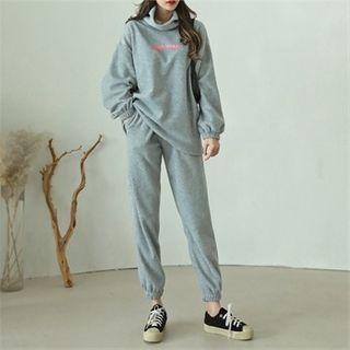 Set: Round-neck Loose-fit Sweatshirt + Band-waist Jogger Pants