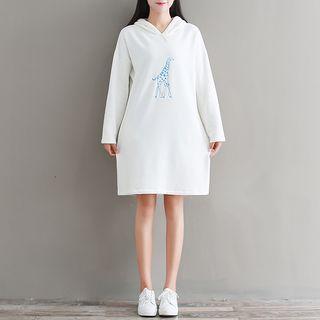 Giraffe Embroidered Long Hoodie