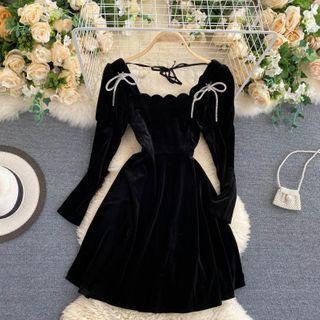 Square-neck Bow Velvet Dress