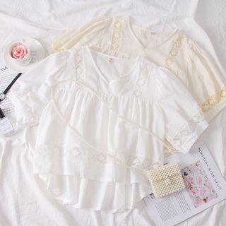 Dip-back Eyelet Lace Blouse