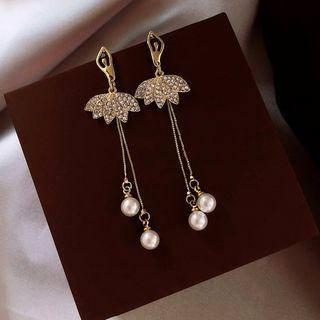 Dancing Faux Pearl Pendant One Pair - One Size