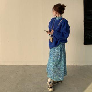 Long-sleeve Printed Midi Dress / Ribbed Sweater