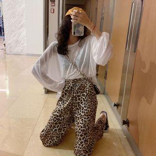 Knit Top / Leopard Print Wide-leg Pants