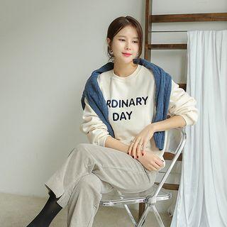 Letter-embroider Fleece-lined Sweatshirt
