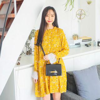 Floral Pattern Pleated Dress With Sash