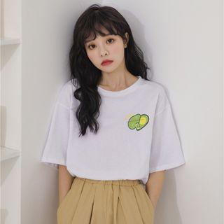 Elbow-sleeve Avocado Printed T-shirt