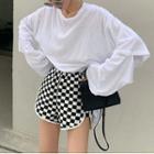 Detachable-sleeve T-shirt / Checkerboard Shorts