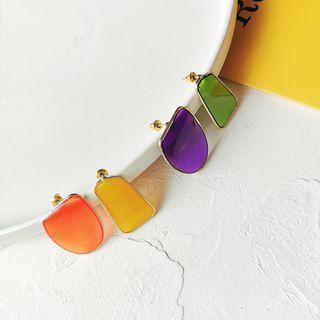 Non-matching Acrylic Earring