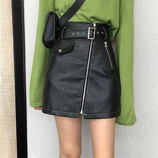 Faux Leather Buckled Mini Fitted Skirt