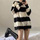Striped Distressed Sweater Black & Off-white - One Size